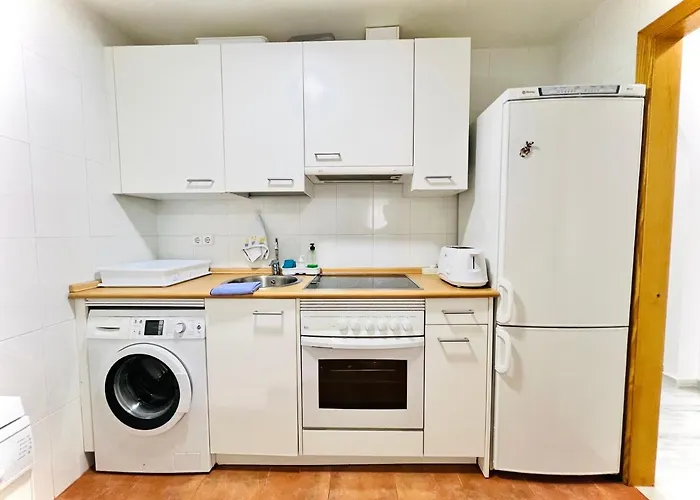 Precioso apartamento cerca del mar con wifi, piscina y parking